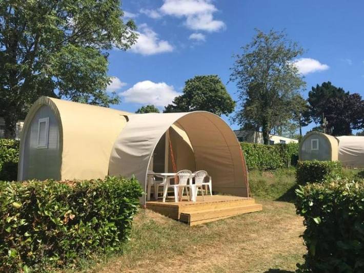 Tente pour 4 personnes, avec bassin pour enfant en Bretagne - 2