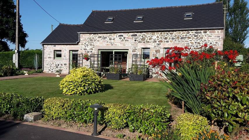 Gîte pour 2 personnes, avec Terrasse et Jardin à Plurien