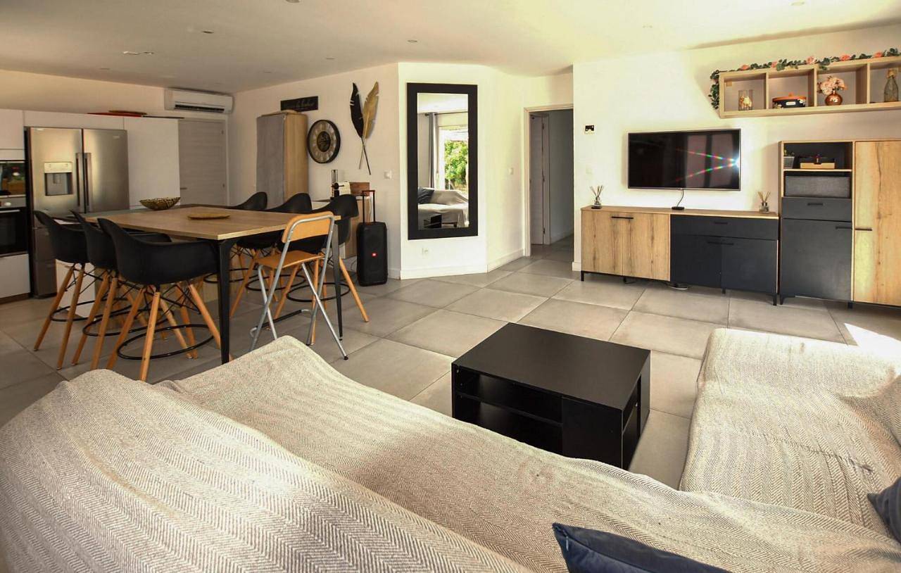 Gorgeous Home In Mérindol in Mérindol, Regionaler Naturpark Luberon