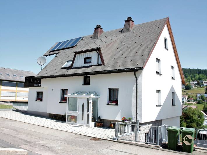 Apartamento entero, Apartamento '45qm' con vistas a la montaña, jardín compartido y Wi-Fi in Schonach, Schonach im Schwarzwald