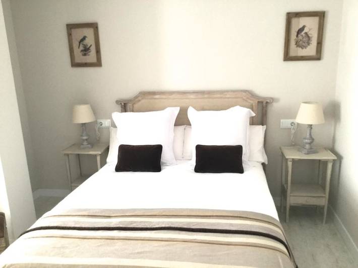 Aparthotel para 4 personas, con Balcón además de Terraza y Vistas en Soria