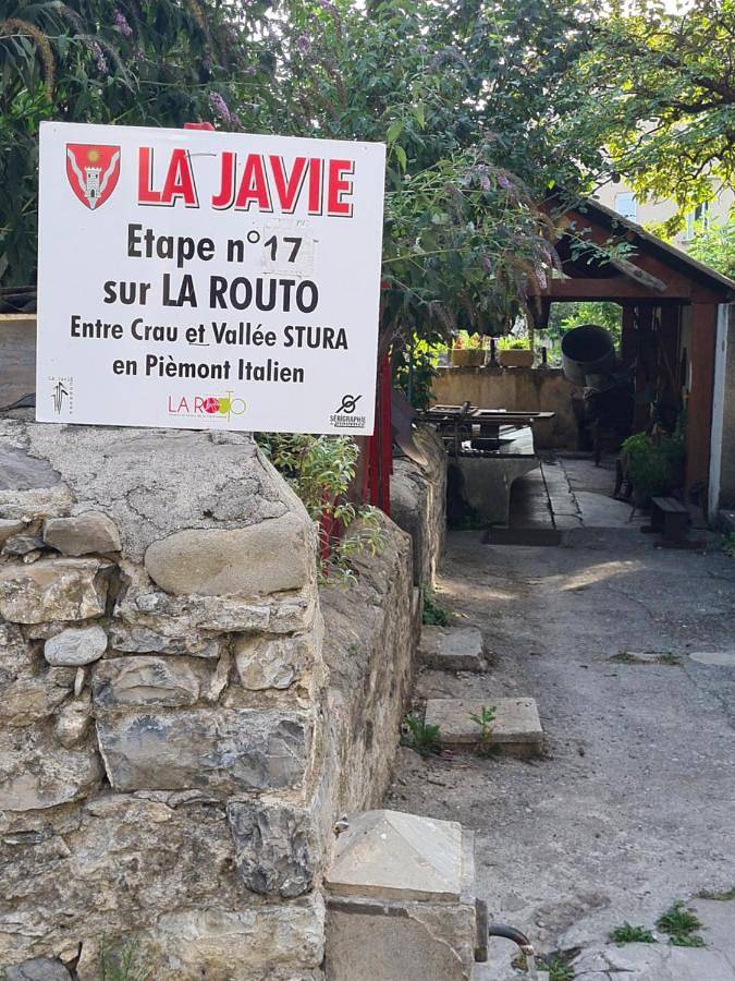 Ecolodge La Pastoulière in La Javie, Alpes-de-Haute-Provence