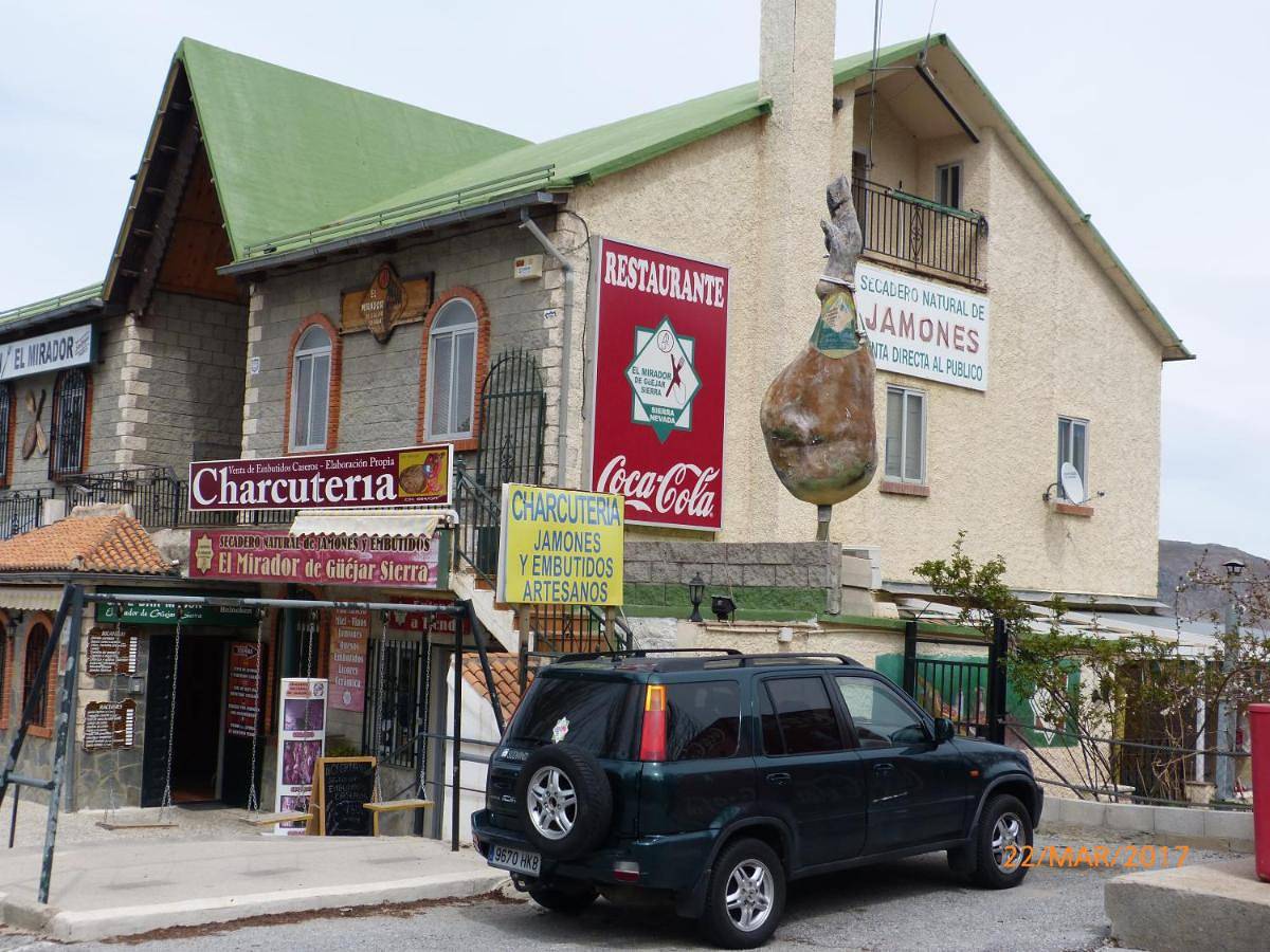 La alacena de Jose y Rosi in Entorno de Sierra Nevada, Güejar Sierra