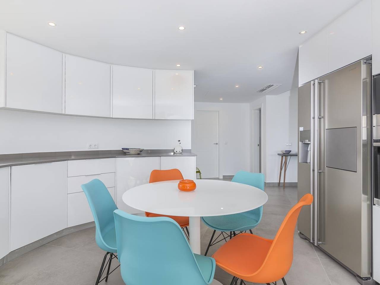 Villa Saramel spacieuse et moderne avec des vues spectaculaires sur Palamos. in Torre Valentina, Calonge