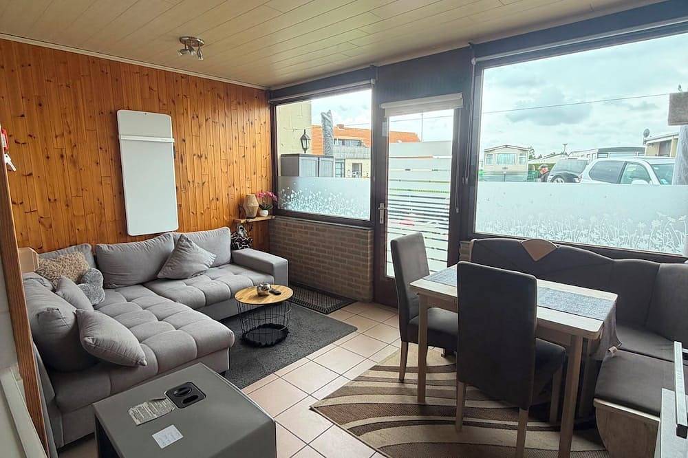 Geheel appartement, Cozy vacation home 15 minutes from the beach in Wenduine, De Haan