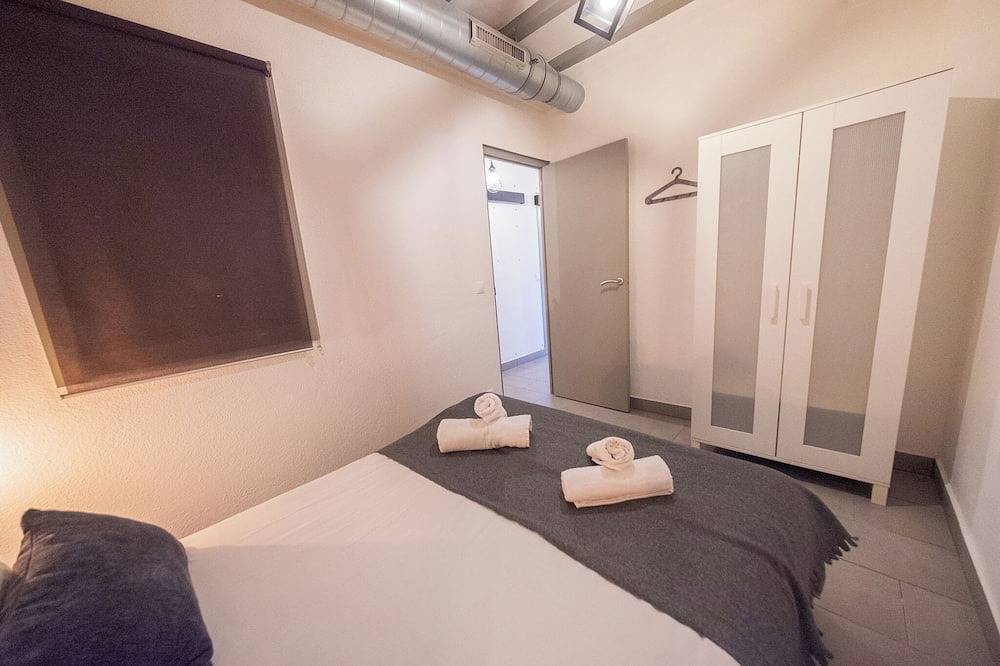 Appartamento intero, Centric 2 bedroom apartment in Gracia. in Barcelona Centre, Barcellona