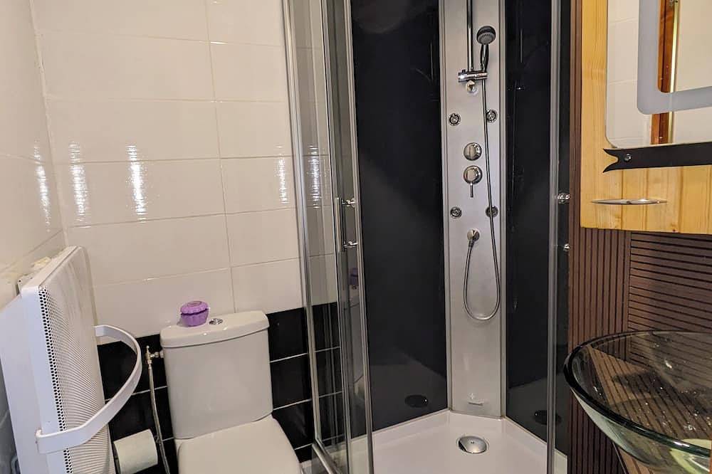 Apartamento entero, Comfortable self-contained apartment with air conditioning 3 km from Avignon ramparts in Le Pontet, Vaucluse