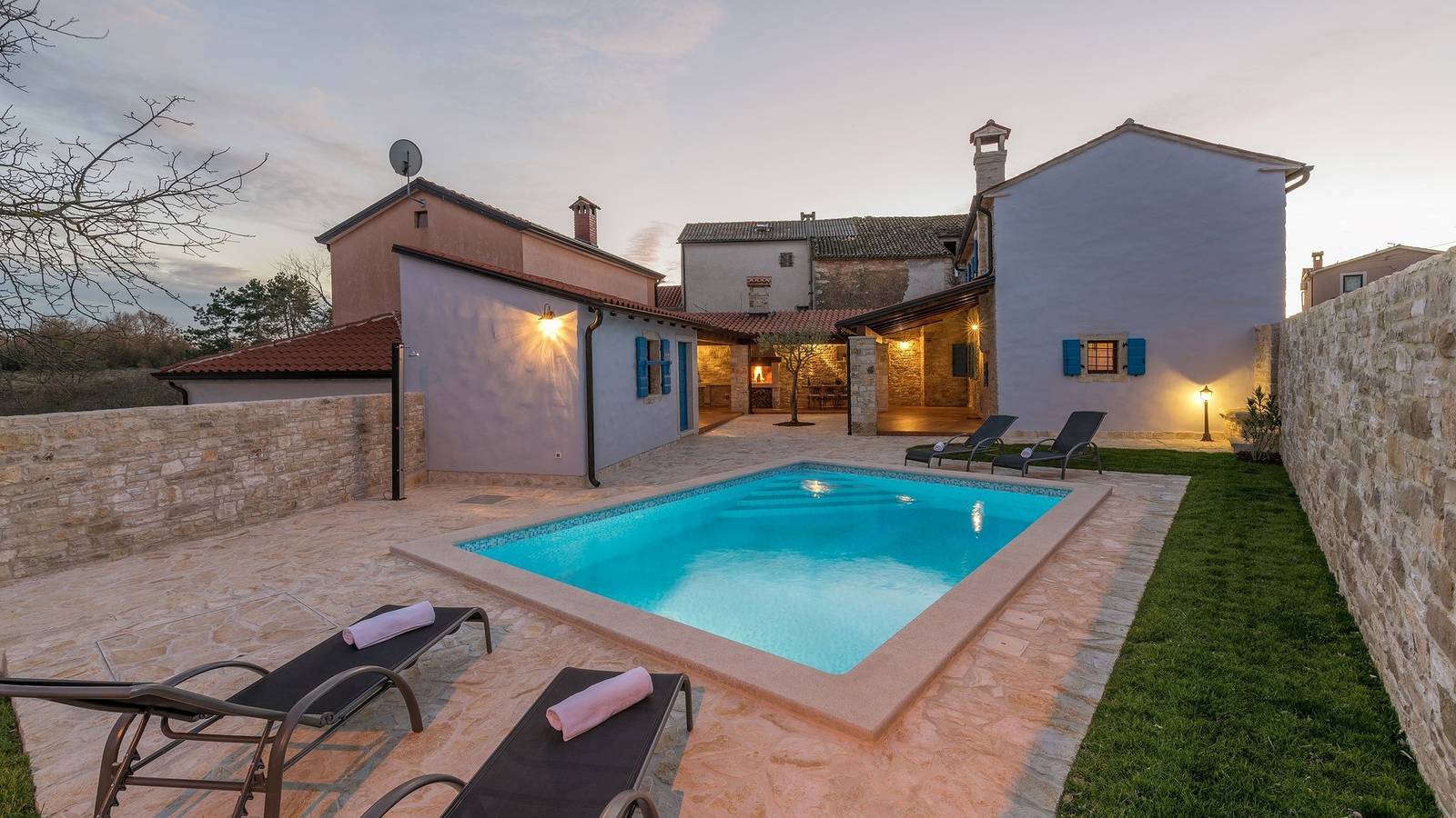 Heritage Villa Croc with pool in Buje, Centraal Istrië