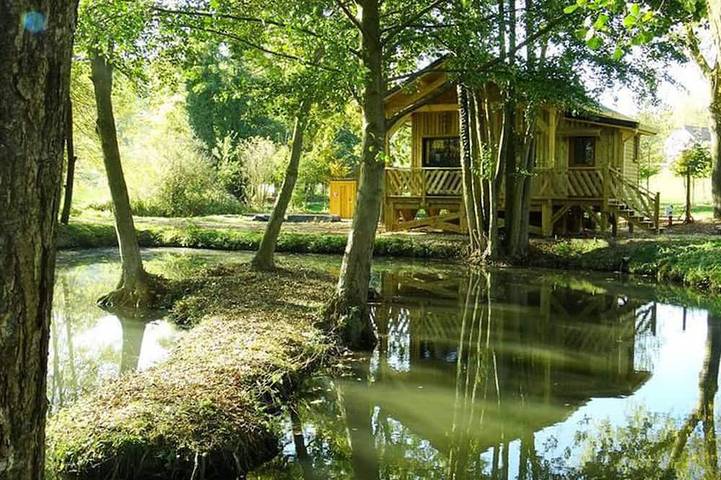 Gîte pour 5 personnes, avec terrasse à Suzy