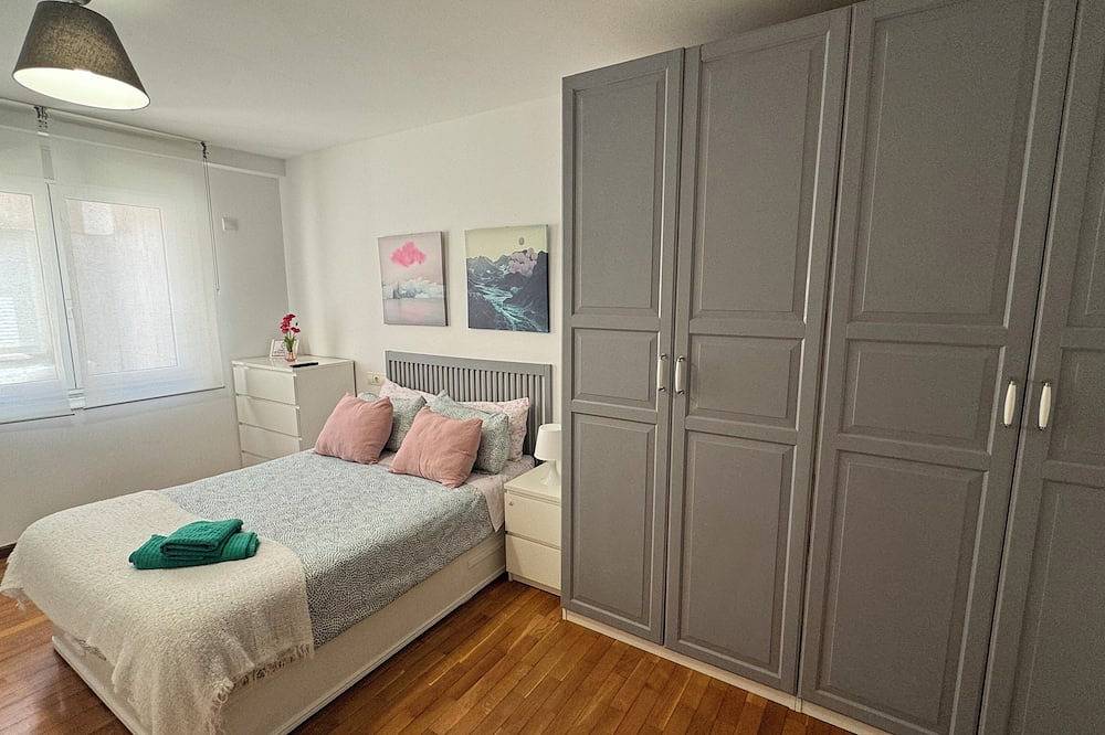 Apartment in La Barrera, in the heart of the city. Ideal situation in La Coruña, Galician Coast