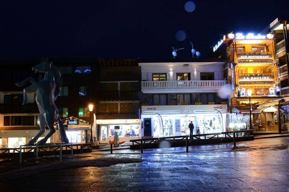 Ganze Wohnung, Elegante Wohnung in Courchevel mit 3 Schlafzimmern und Concierge-Service in Courchevel 1850, Saint-Bon-Tarentaise