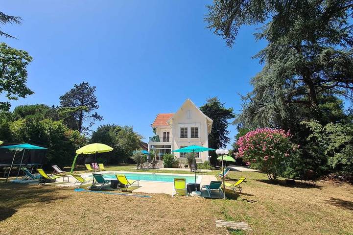 Holiday rental for 14 people, with garden, with pets in Bergerac