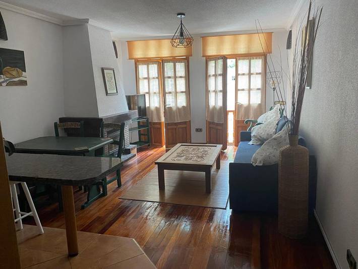 Ferienwohnung für 4 Personen, mit Balkon und Ausblick - 1