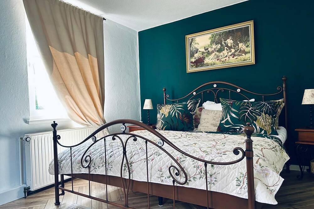 Ganze Wohnung, Bellas Eden Apartment 2 Ferienwohnung  im Grünen an Mulde und Radweg in Döben, Grimma