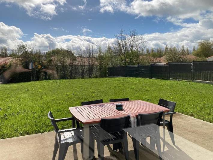 Location de vacances pour 6 personnes, avec jardin dans Essarts-en-Bocage - 2