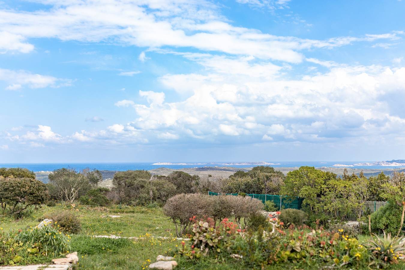 Encantadora "Villa Vista Mare Santa Teresa" en el Verde con vistas al mar, jardín y terraza in Capizza di Vacca, Santa Teresa Gallura (Municipality)