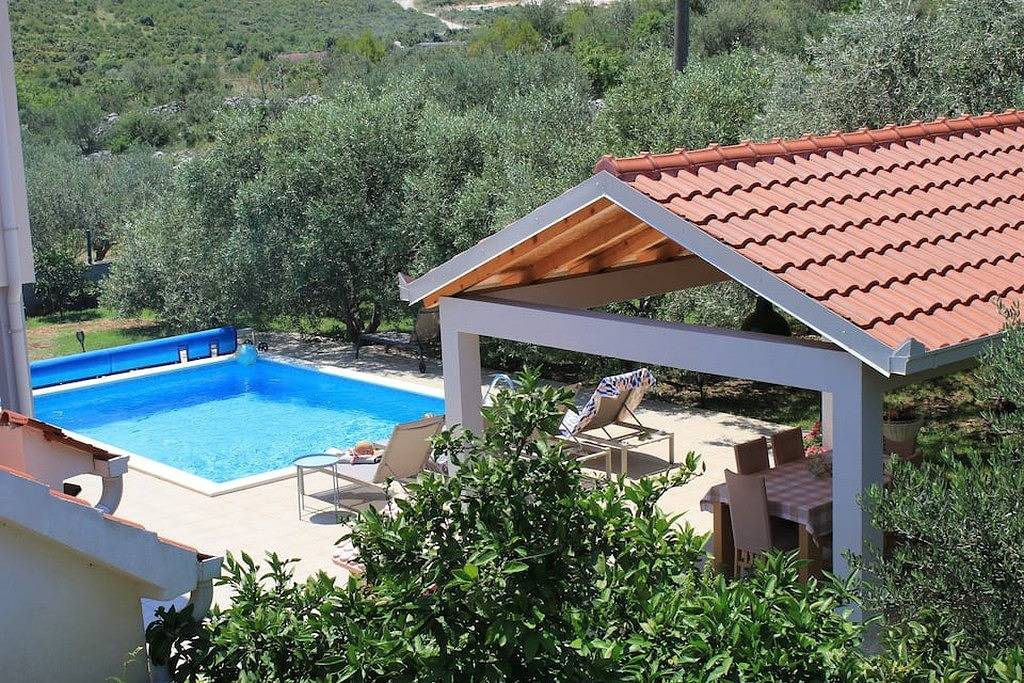 3-Zimmer-Haus mit Terrasse Plano, Trogir K-25953 in Plano (Kroatische Adria), Split-Dalmatien
