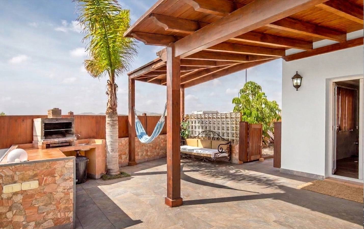 Villa del Relax con vista mare, piscina e Wi-Fi in Geafond, La Oliva