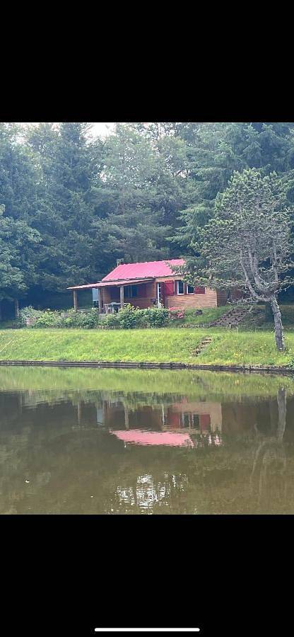 Maison de campagne pour 6 personnes, avec Terrasse et Jardin ainsi que Vue sur le lac et Vue à Manzat - 2