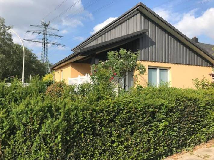 Ferienhaus für 4 Personen, mit Terrasse und Garten in Halstenbek
