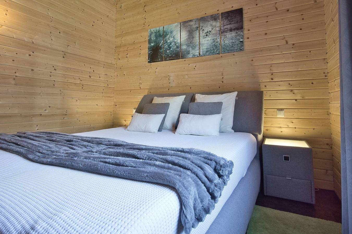 Stilvolles Ferienhaus für 4 Personen mit privater Fasssauna in Rieden (Eifel), Osteifel