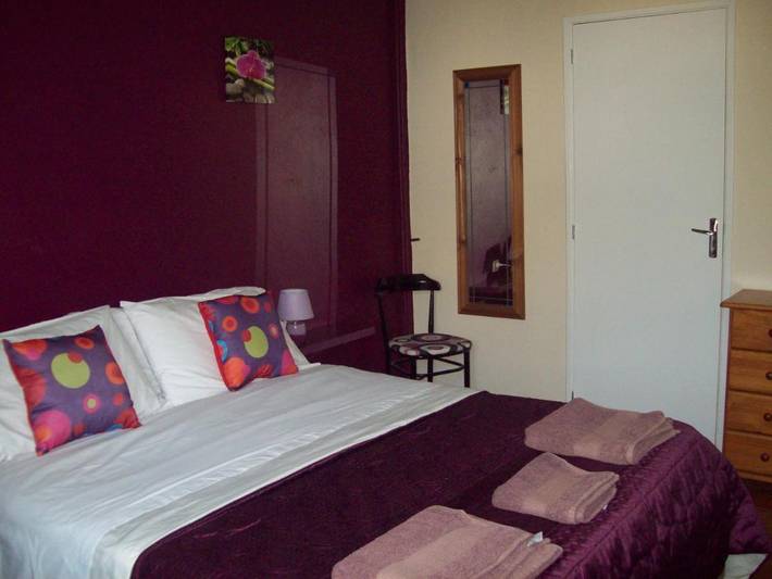 Location de vacances pour 2 personnes, avec vue ainsi que piscine et jardin à Belvianes-et-Cavirac - 3