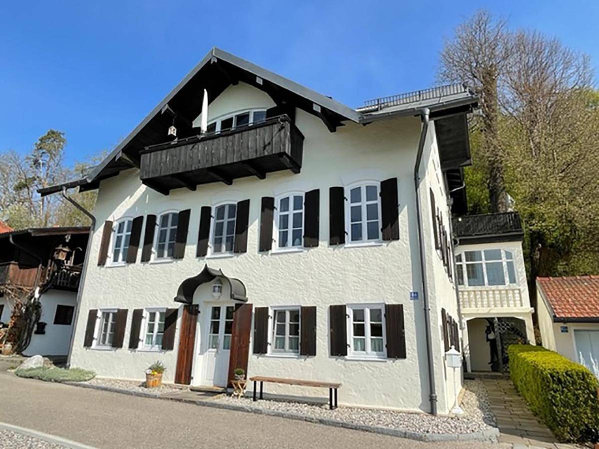 Ganze Wohnung, Chiemgau, Seeblick, Haus am Weinberg, 83370 Seeon Oberbayern in Seeon, Seebruck