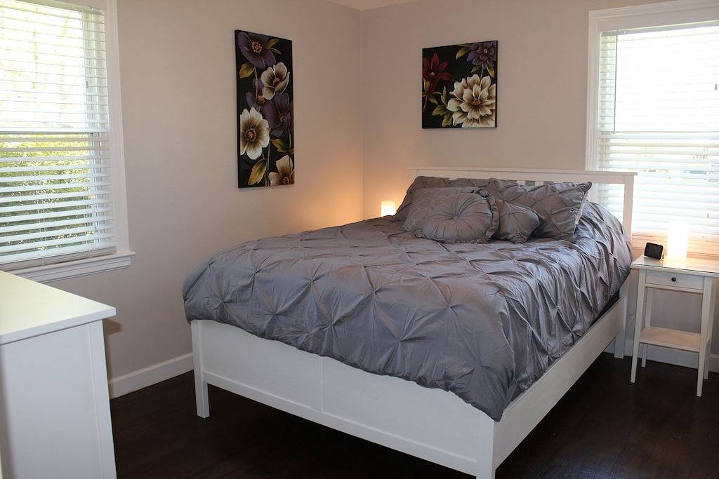 Bequemes Zuhause mit Gästehaus in Lynchburg, Virginia