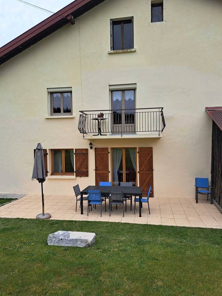 Appartement de vacances pour 8 personnes, avec jardin et terrasse dans le Jura - 3