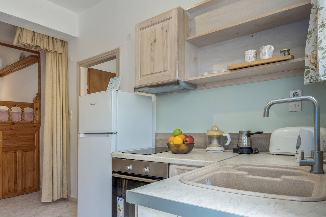 Entire apartment, Apartment 'No 1' with Sea View, Wi-Fi and Air Conditioning in Karpathos