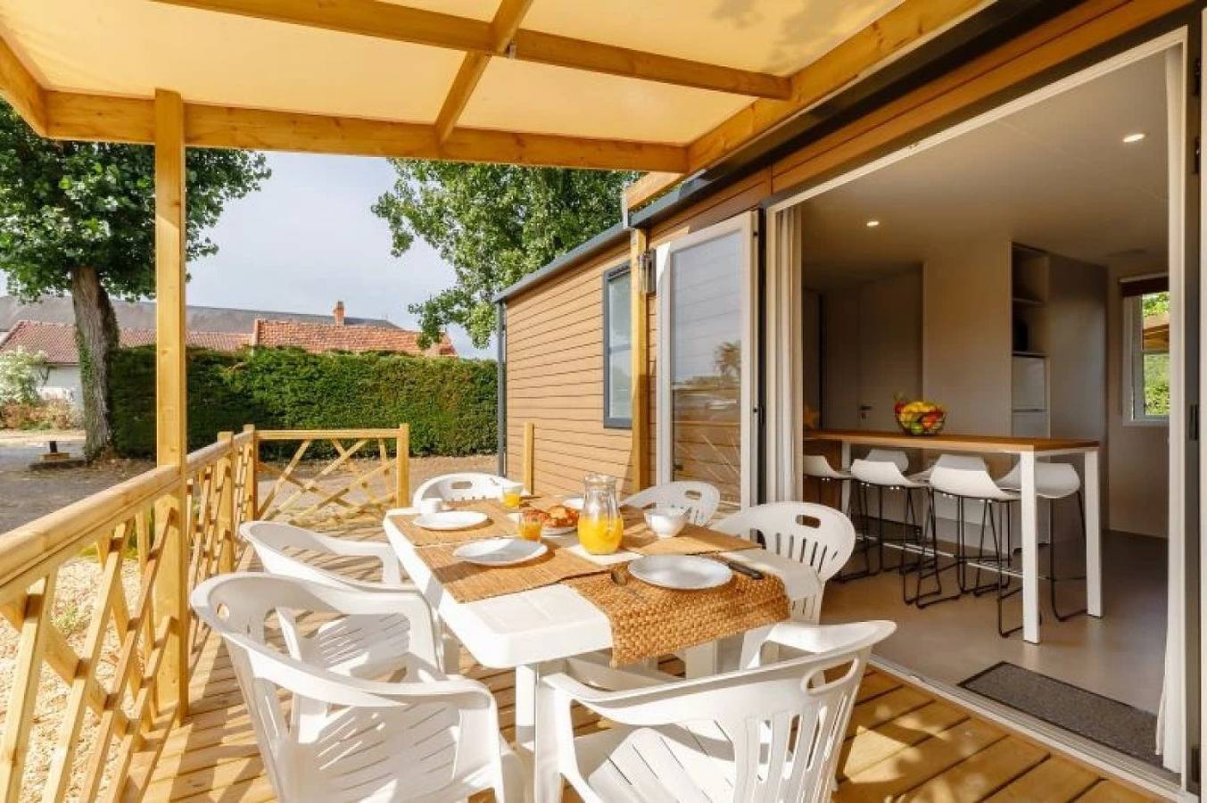 Zecamping 3* piscine couverte dog friendly locatif Tv Lv Bbq 33m2 in Talmont-Saint-Hilaire, Vendée