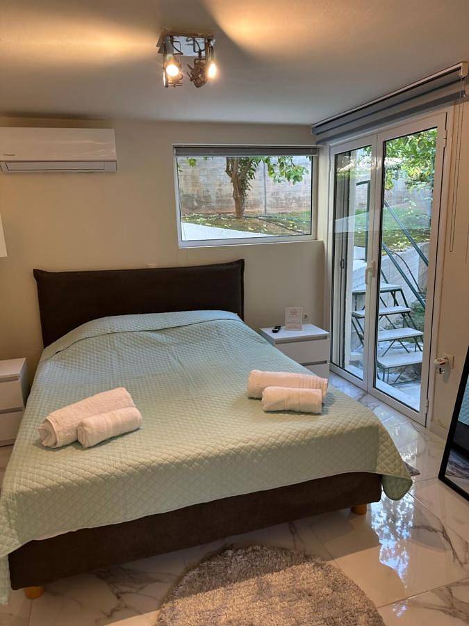 Pension voor 2 personen, met terras en tuin in Athene