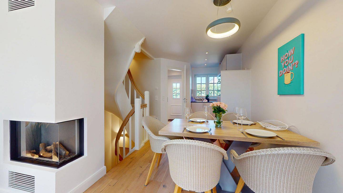 Stilvolles Ferienhaus für bis zu 5 Personen mit Sauna, Strandnähe & E-Ladestation inklusive in Hörnum, Sylt