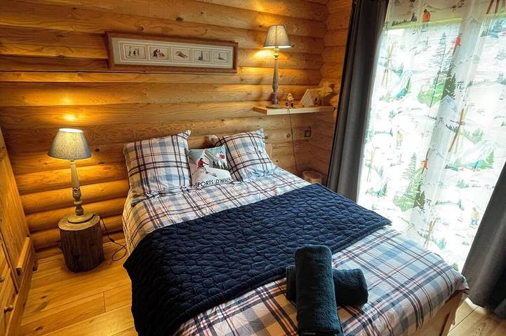 Gîte pour 8 personnes, avec sauna ainsi que jardin et terrasse, animaux acceptés dans Roubion - Les Buisses - 3