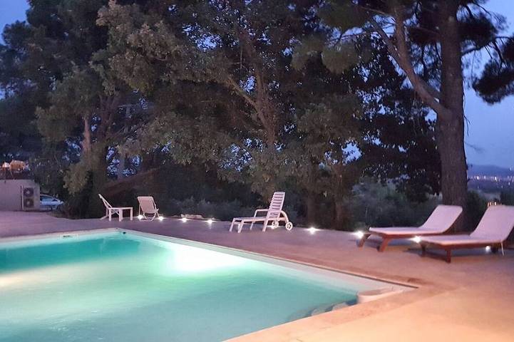 Maison de vacances pour 10 personnes, avec jardin ainsi que terrasse et piscine - 1