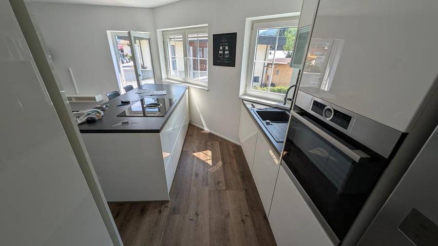 Ferienwohnung für 6 Personen, mit Balkon und Whirlpool sowie Terrasse und Ausblick