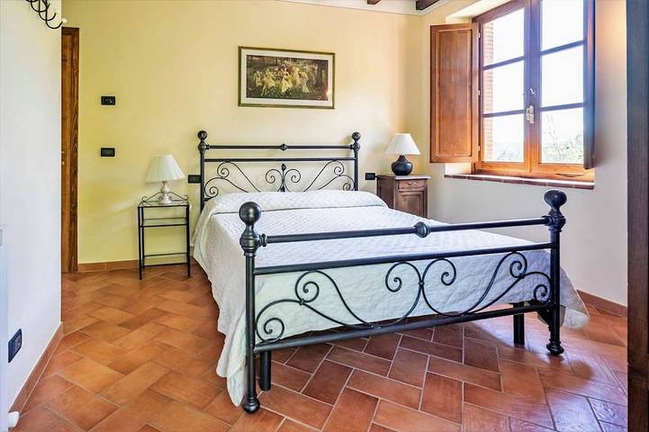 Gîte pour 9 personnes, avec jardin et terrasse à Camporgiano - 3