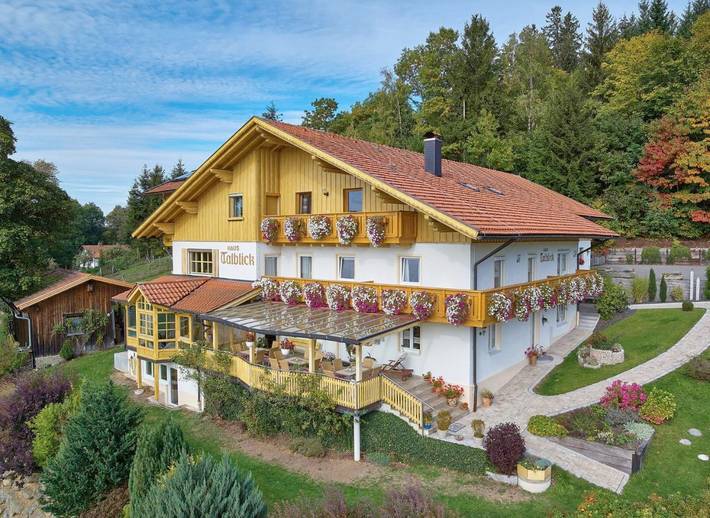 BnB für 2 Personen, mit Balkon und Terrasse sowie Garten und Sauna in Bodenmais