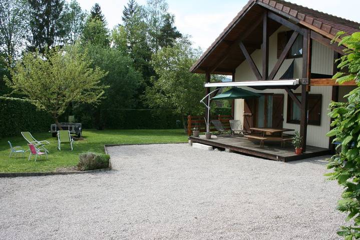 Gîte pour 8 personnes, avec Terrasse ainsi que Jardin et Vue dans Plaisia