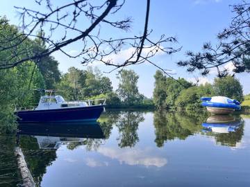 Bateau pour 2 personnes, avec jacuzzi et jardin en Nouvelle-Aquitaine