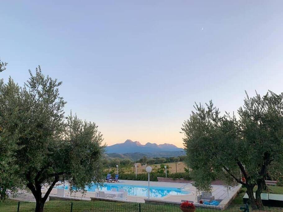Casa Alessia - Villa in campagna con piscina in Teramo, Provincia di Teramo