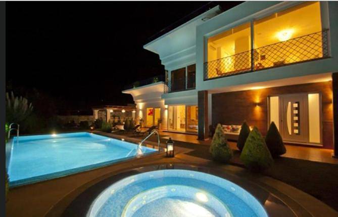 Casa rural para 10 personas, con vistas además de jardín y piscina en Canillas de Albaida - 3