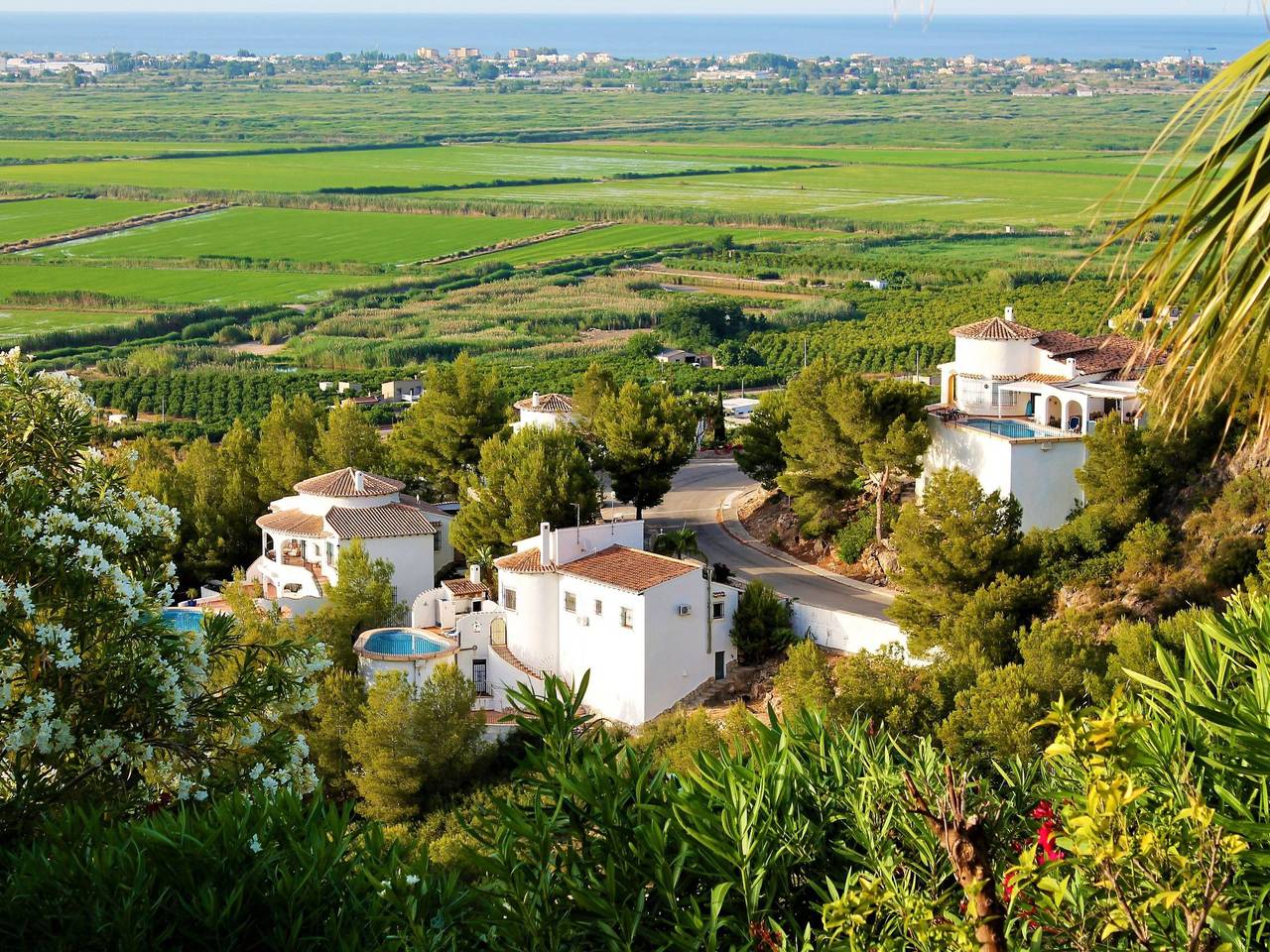 Villa de la Luz in Pego, Costa Blanca