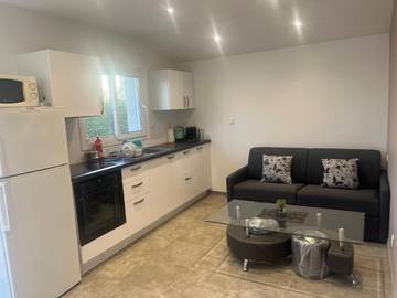 Gîte pour 3 personnes, avec terrasse à Saint-Rémy (Saône-et-Loire)