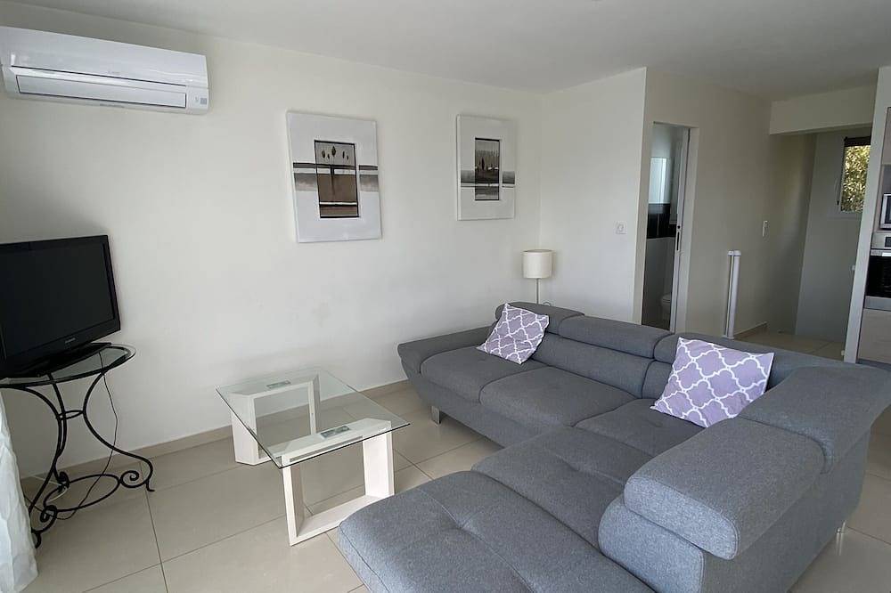 Villa prestigieuse piscine et bord de mer sur la Rte des Sanguinaires in Ajaccio, Région d'Ajaccio