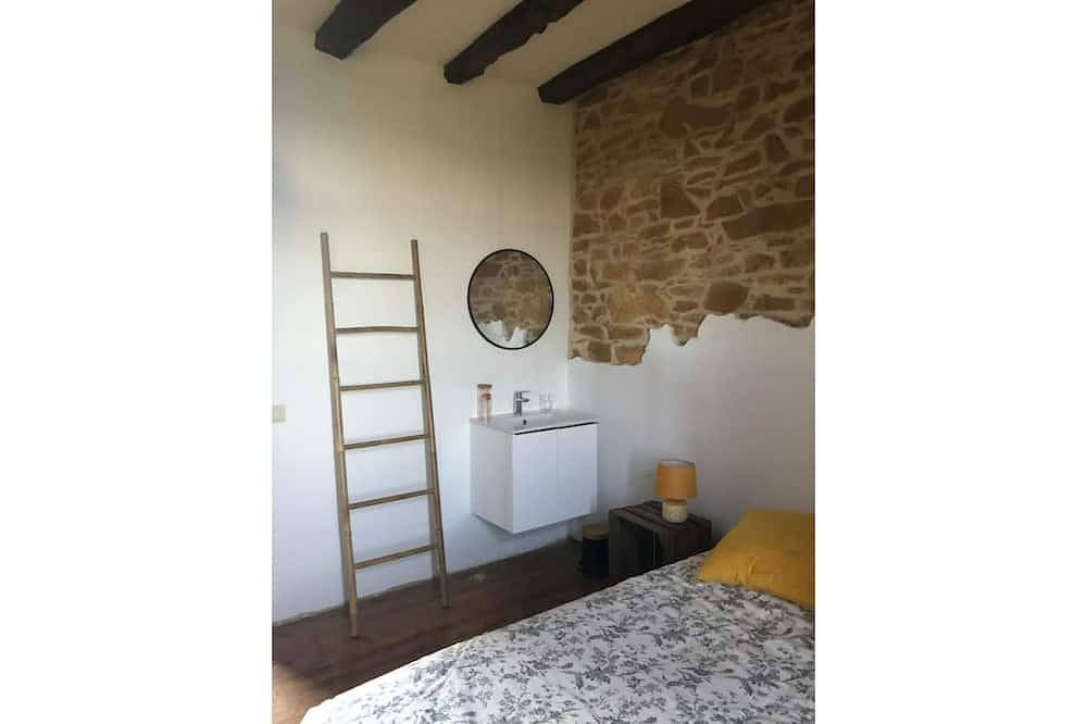Holiday Home / Black Périgord / Pool in Saint-Julien-de-Lampon, Quercy