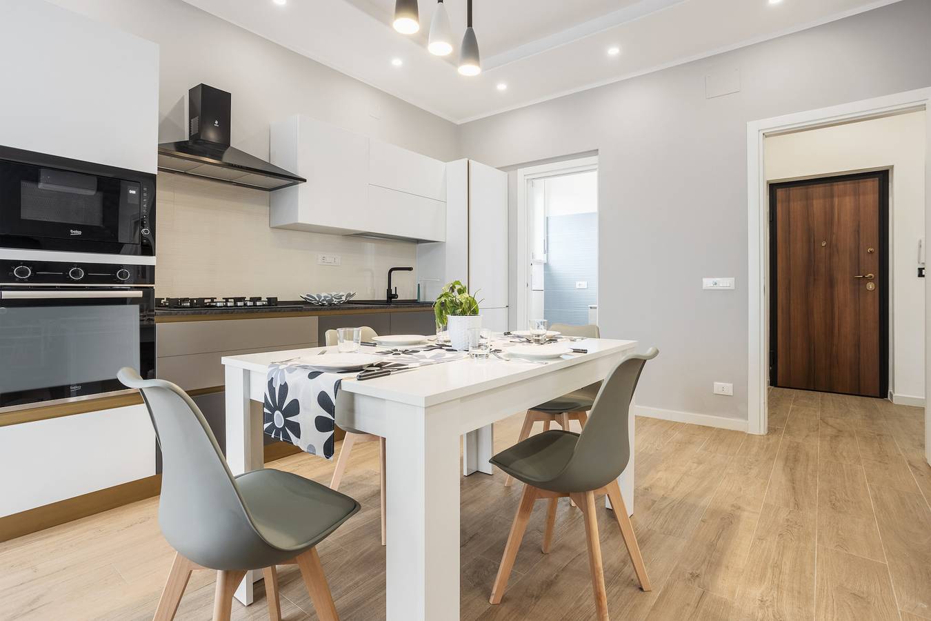 Appartamento 'La Casa Di Simone' con giardino condiviso, Wi-Fi e aria condizionata in Isola delle Femmine, Provincia di Palermo