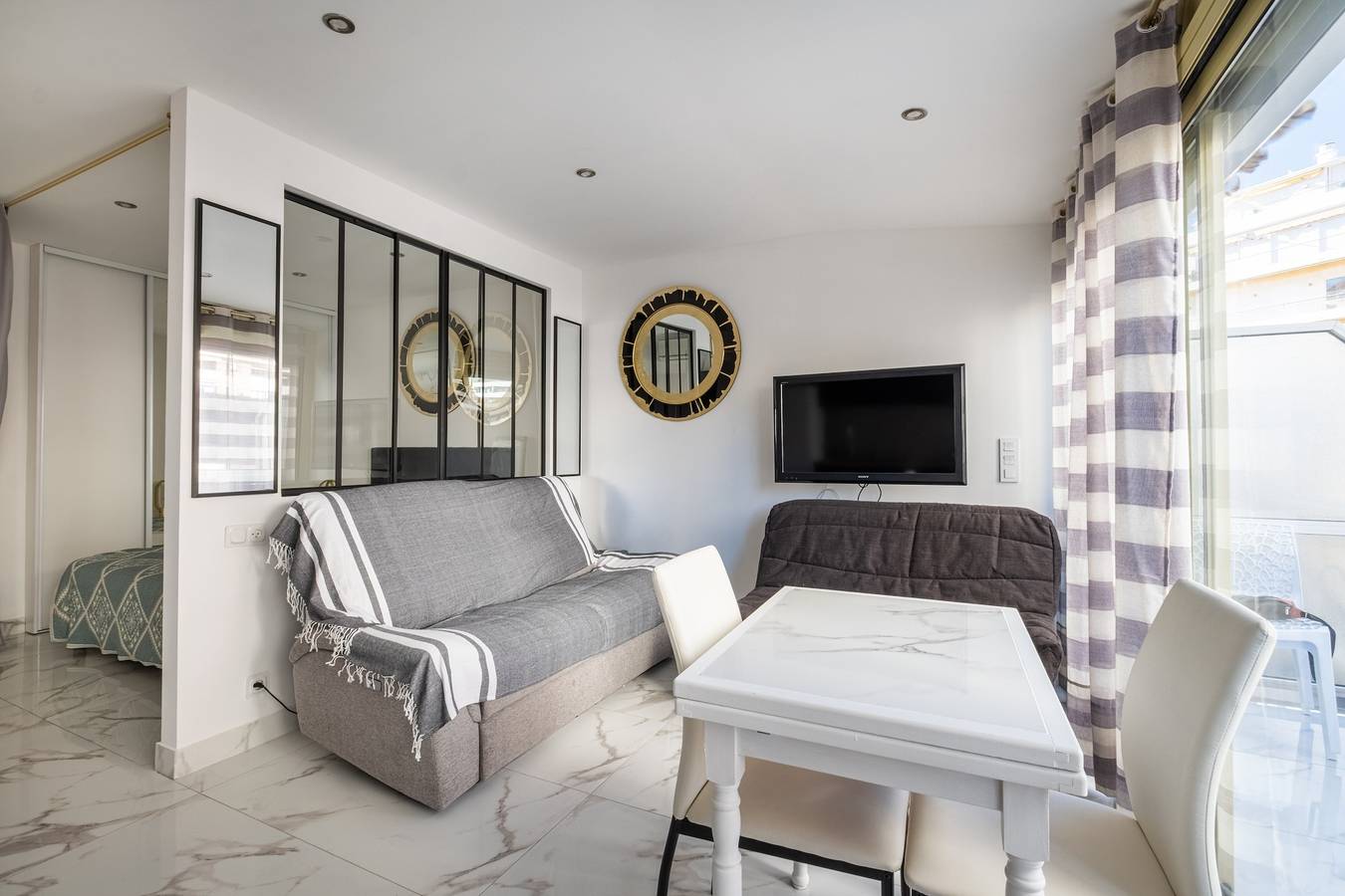 Ganze Wohnung, Ferienwohnung 'Proche Croisette' mit Balkon, Wi-Fi und Klimaanlage in Cannes, Mittelmeerküste (Frankreich)