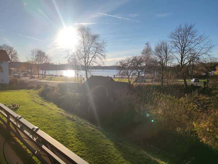 Ferienwohnung für 3 Personen, mit Balkon und Seeblick im Sauerland