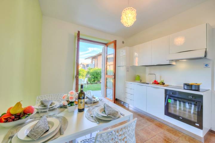 Ferienwohnung für 4 Personen, mit Terrasse in Sirmione - 2